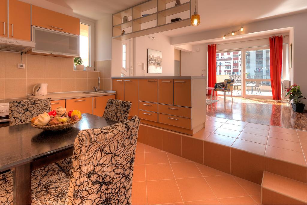 Apartments City Center Tivat Buitenkant foto