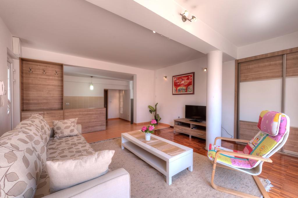 Apartments City Center Tivat Buitenkant foto