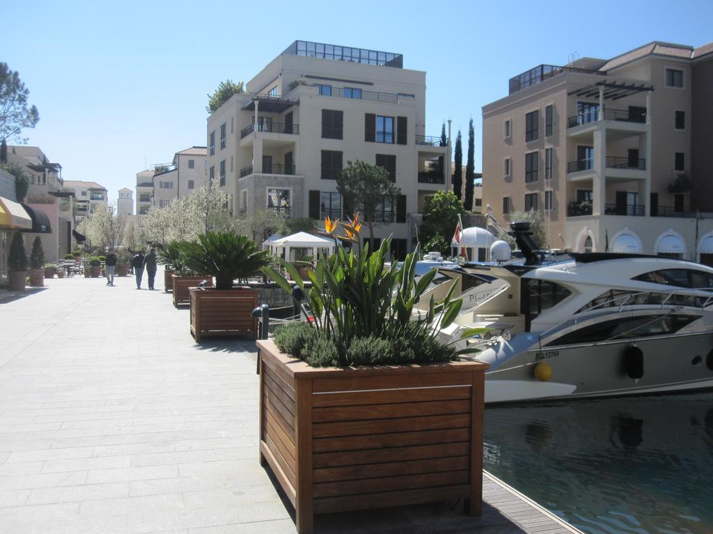 Apartments City Center Tivat Buitenkant foto